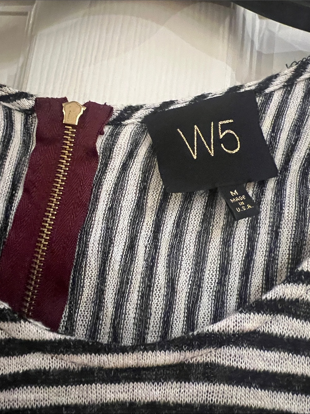 W5 Top - Picture 2 of 7